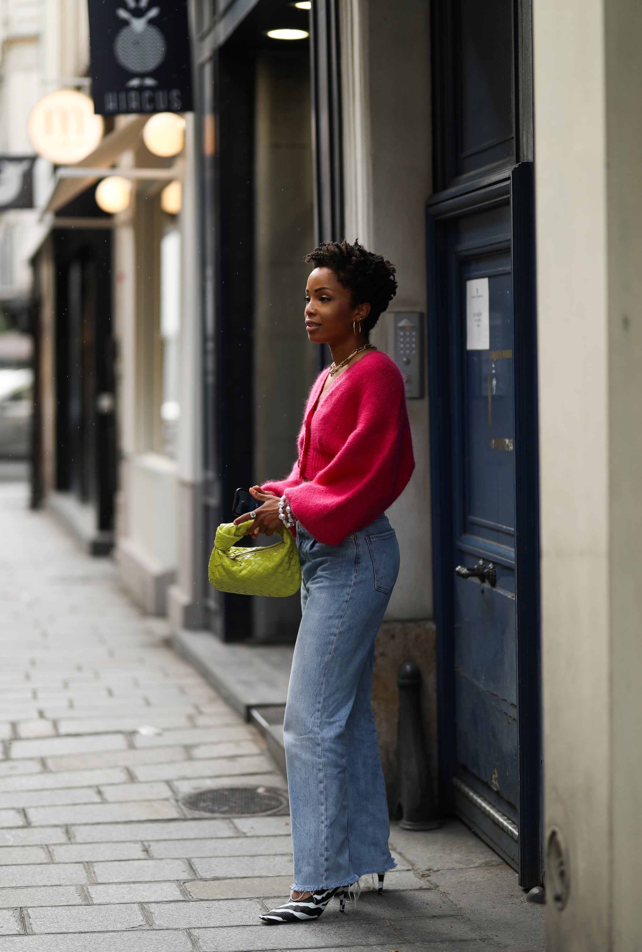 25 Ways to Style Baggy Jeans With Everything, From Blazers to Crop Tops