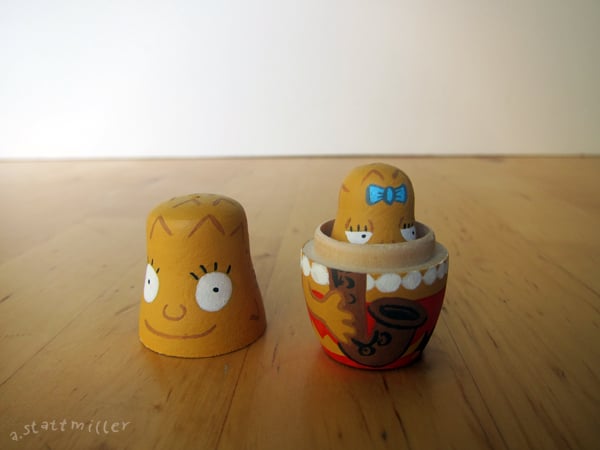 Lisa and Maggie Simpson looking adorable.
