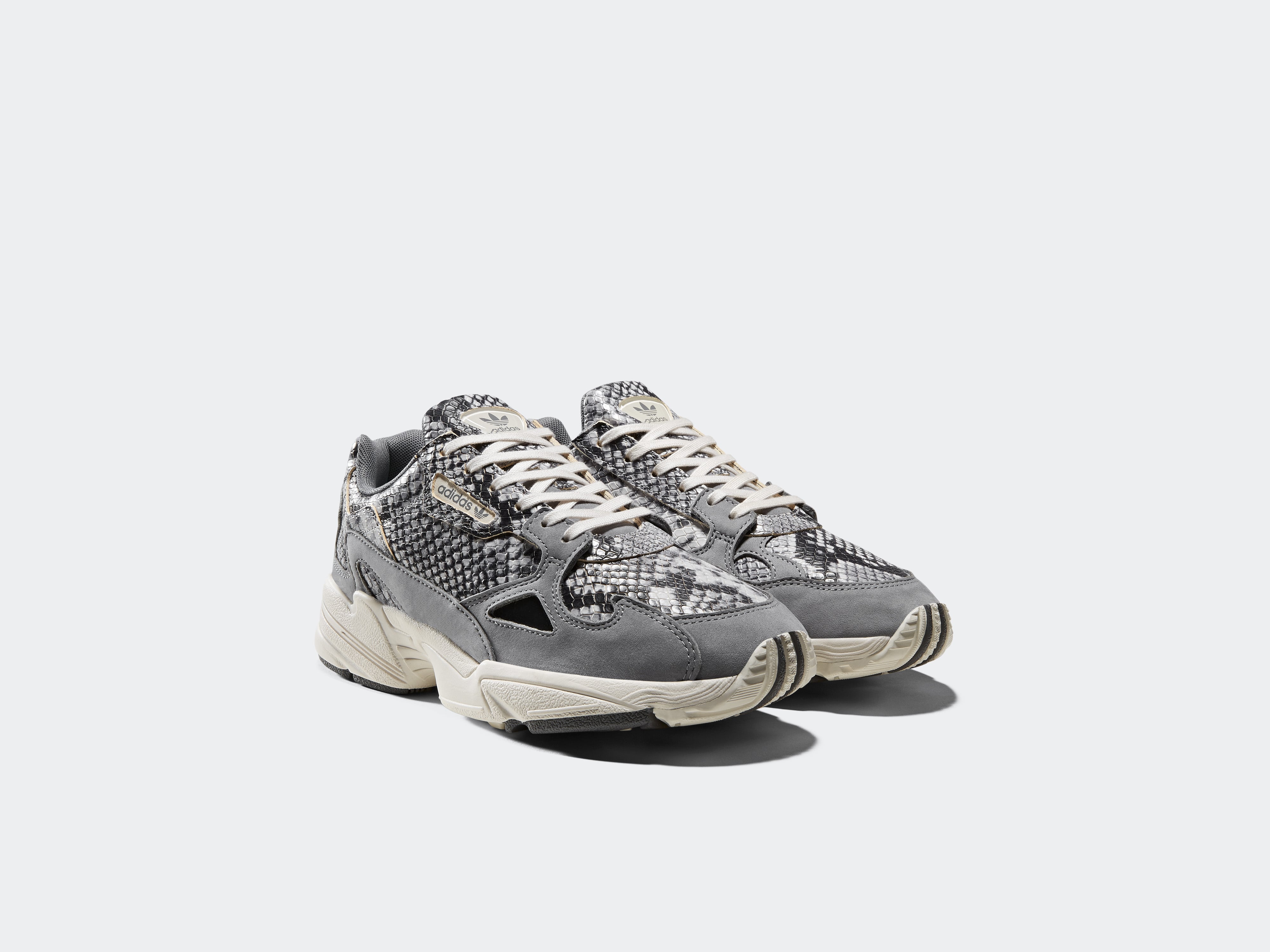 Adidas snake print discount shoes