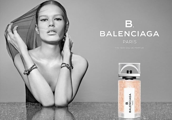 The Walk-Through Method Is Still the Best Way to Apply Perfume