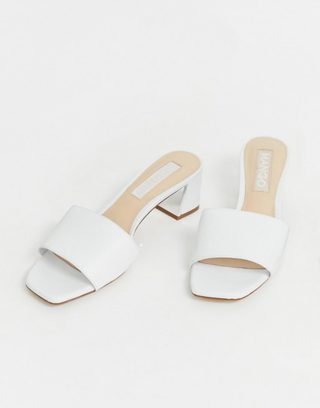 Emily Ratajkowski's White Steve Madden Sandals 2019 | POPSUGAR Fashion