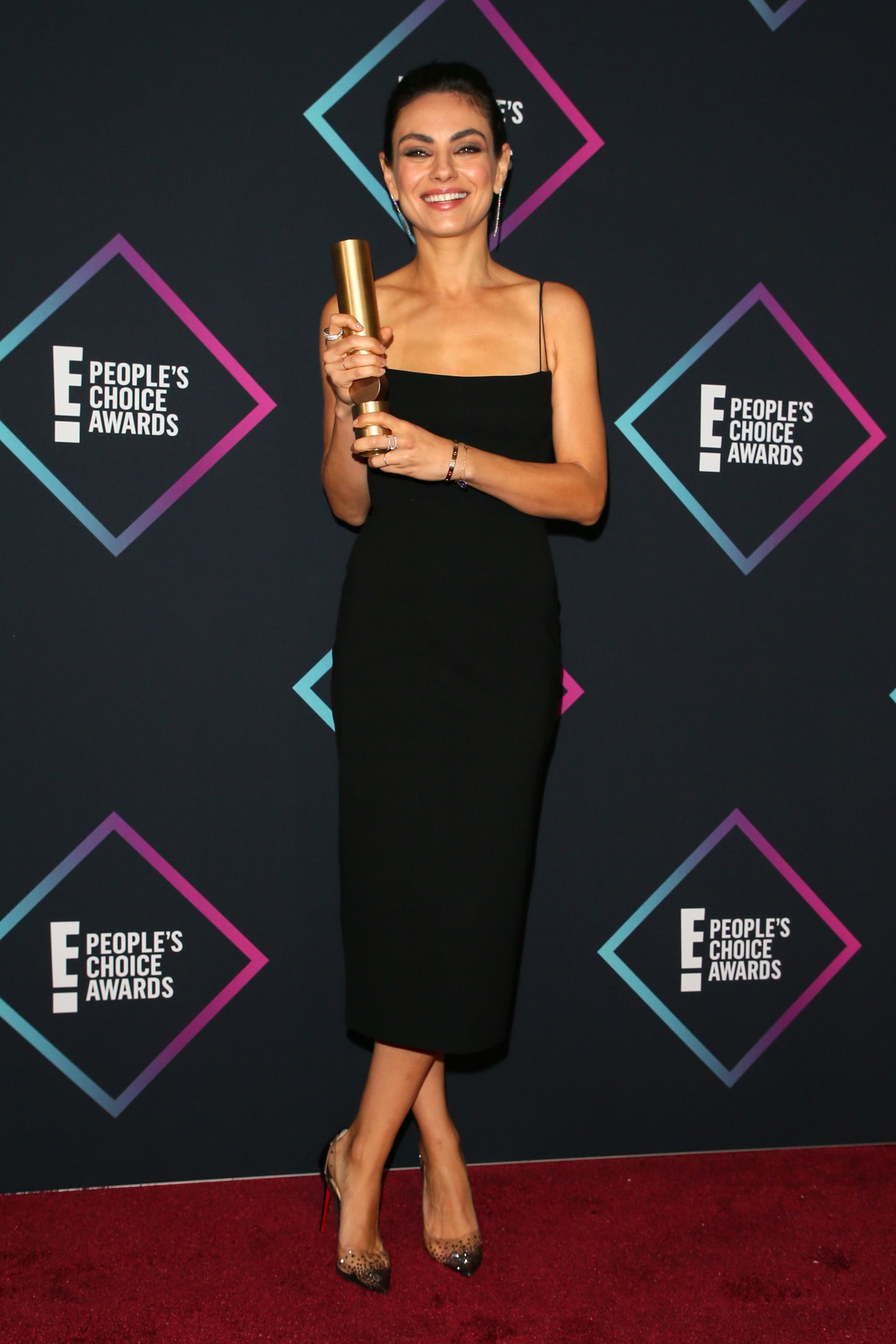 Mila Kunis At The 2018 People S Choice Awards Popsugar Celebrity Uk