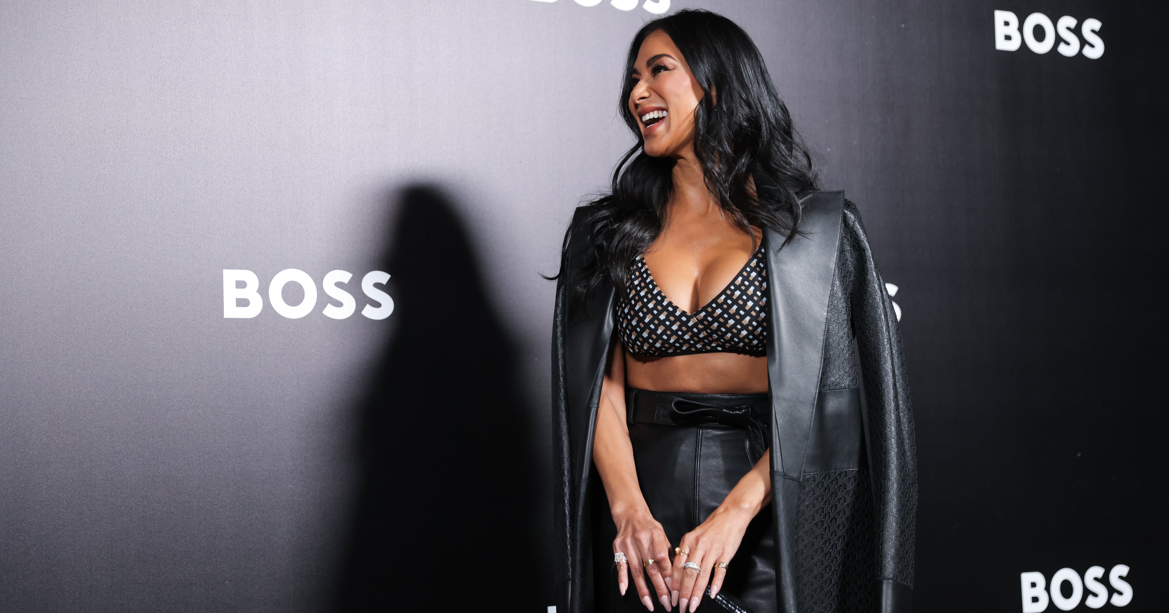 Celebrity Fitness: Nicole Scherzinger'S Abs Routine - n6msx94