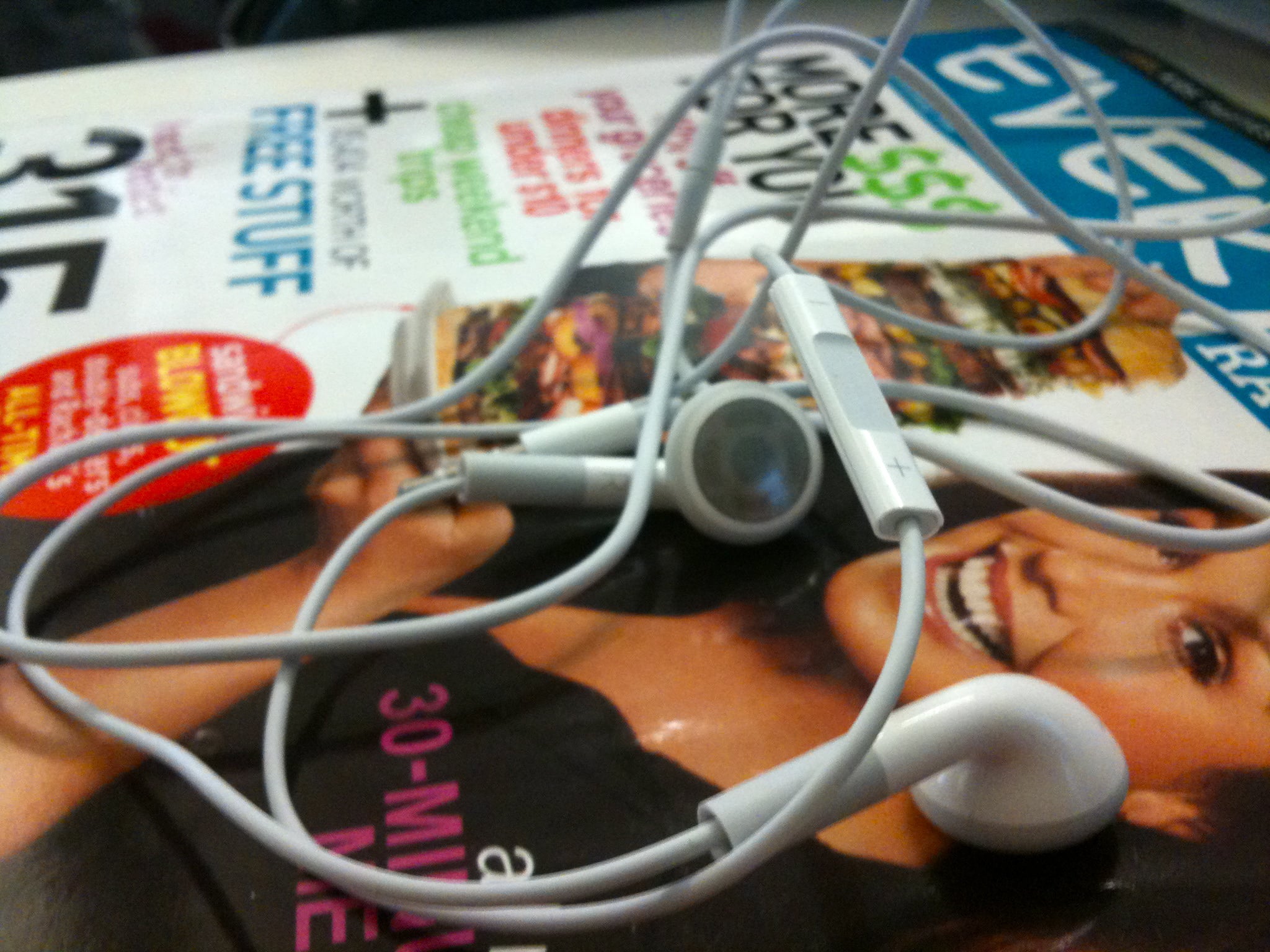 Iphone only deals one earbud working