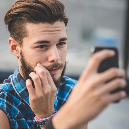 Man Quits Job to Take Selfies