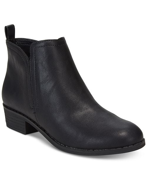 The Best Boots For Women With Wide Feet at Macy's | POPSUGAR Fashion