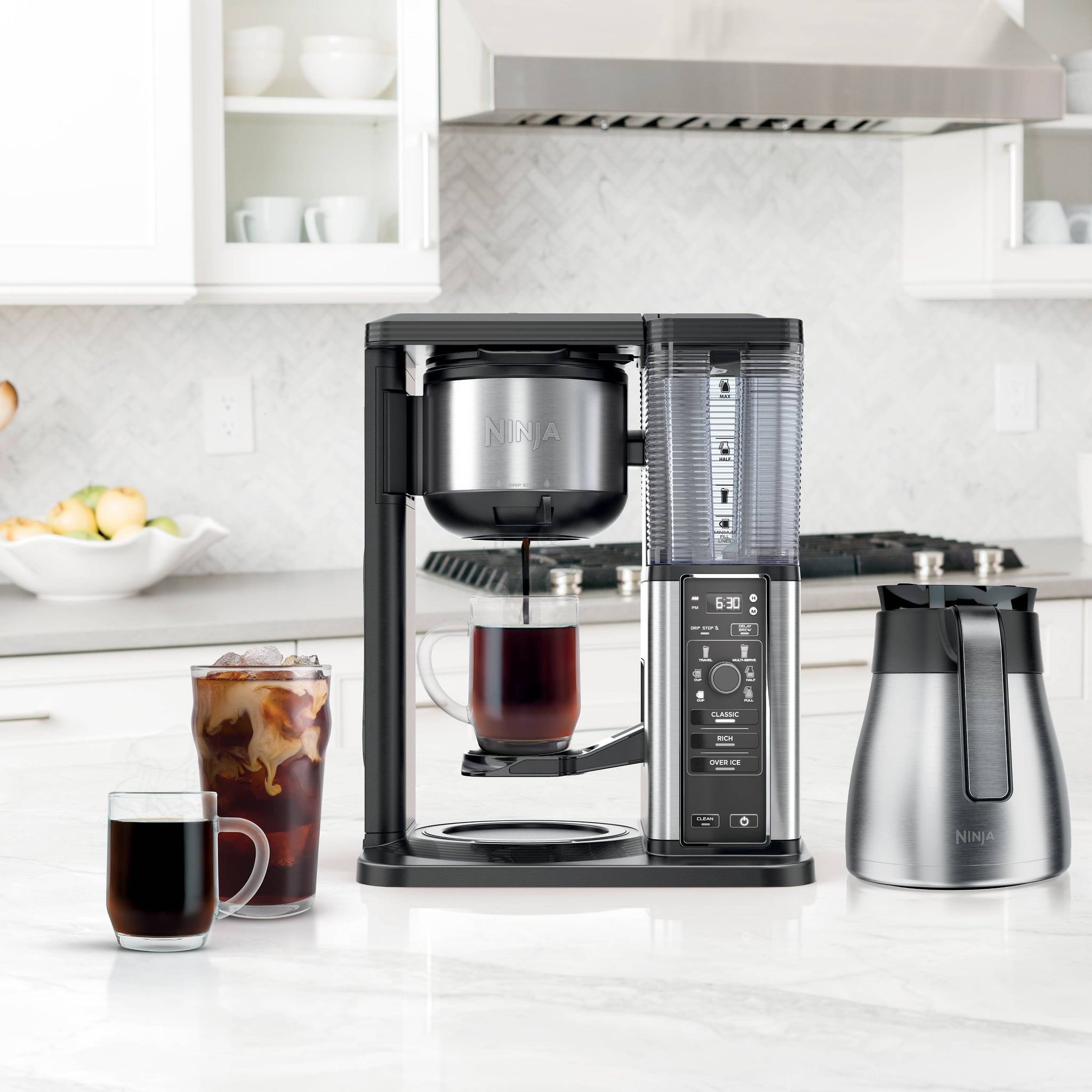 A Coffee Maker: Ninja Hot \u0026 Iced Coffee 