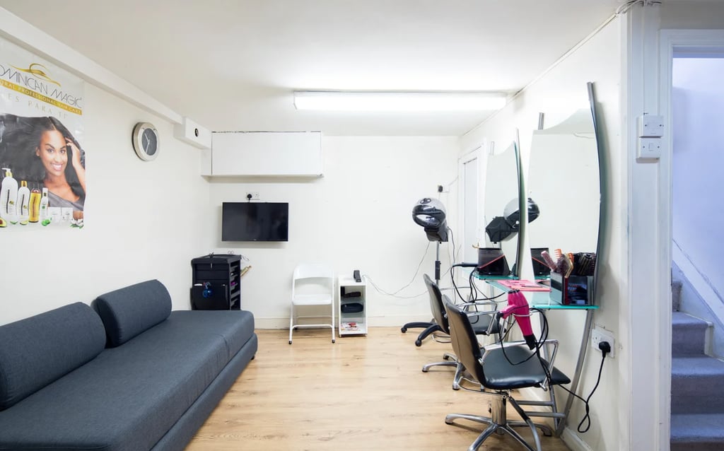 Marinelle Hair & Spa — Walworth