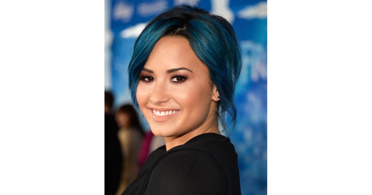 Demi Lovato Blue Hair At Frozen Premiere Popsugar Beauty