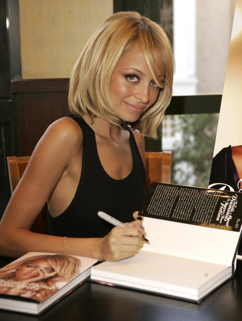 Nicole — with a cute new blond bob — signed autographs of her first book, The Truth About Diamonds, at an LA Barnes and Noble store in November 2005.