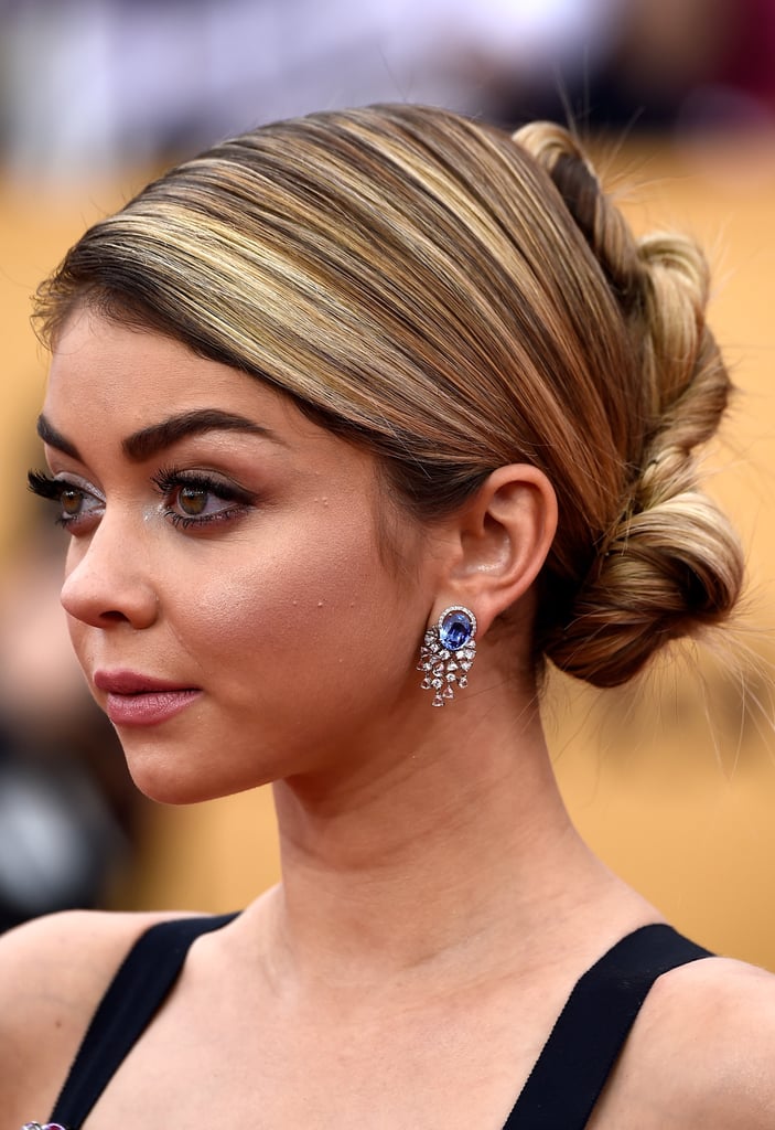 Sarah Hyland's deep blue Lorraine Schwartz earrings were bright and fun.