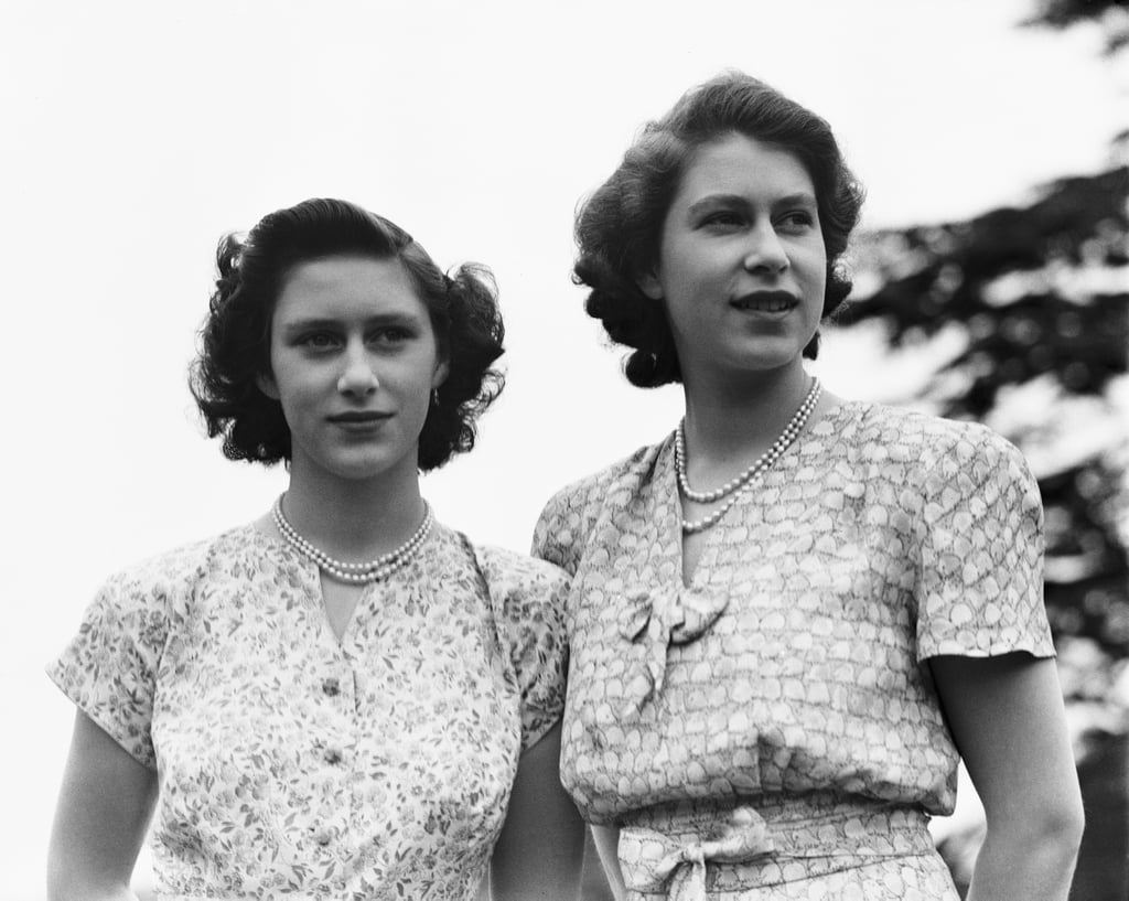 This stunning photo of the two sisters was taken in 1946.