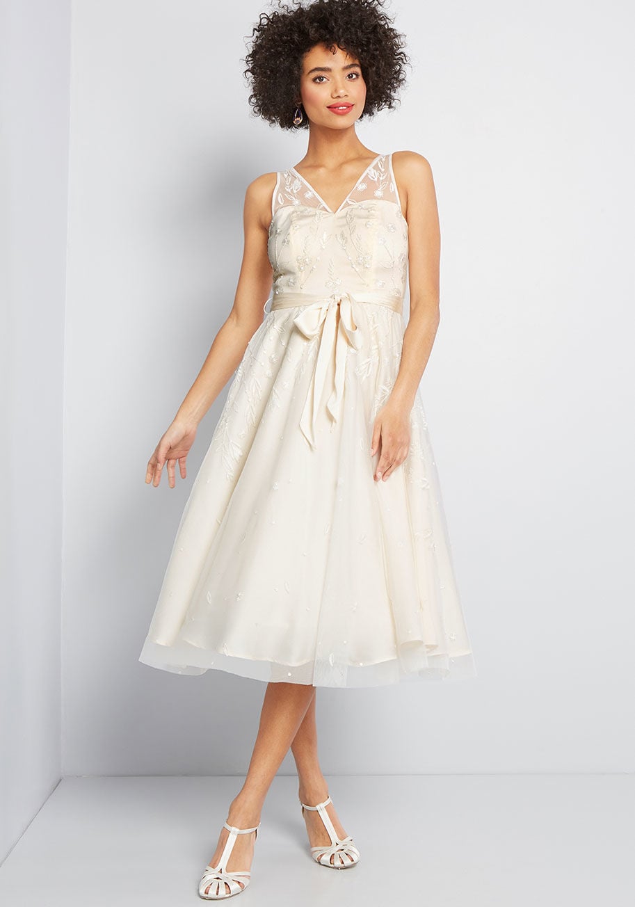 modcloth wedding dresses plus size