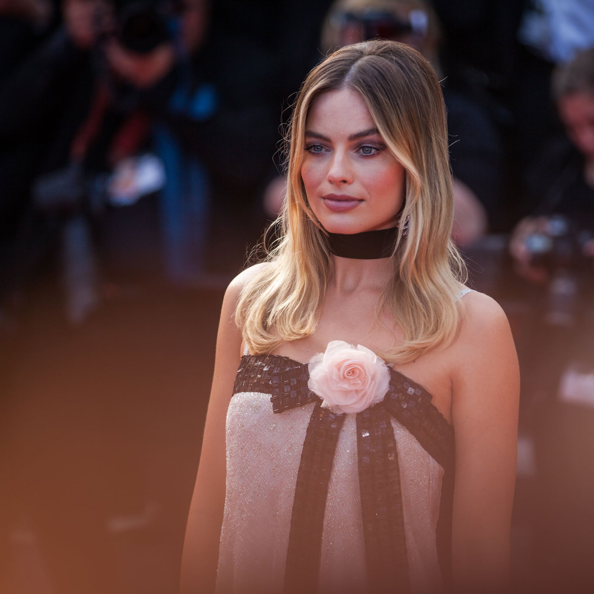 Margot Robbie Style - Margot Robbie Fashion Photos