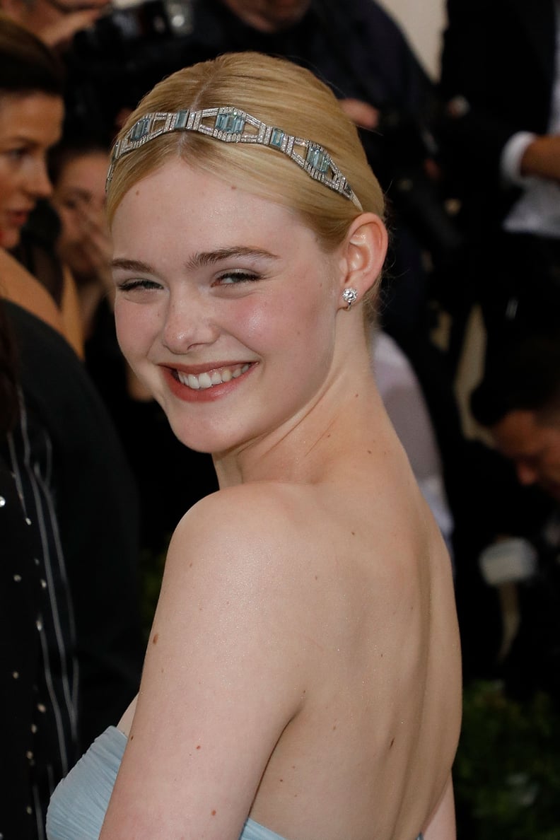 When Elle Fanning Looked like a Princess in a Matching Headband