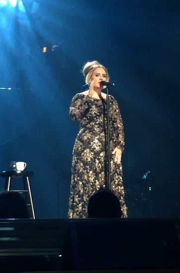 finansiel civilisation ifølge Adele's Gold Dress at Radio City Music Hall | POPSUGAR Fashion