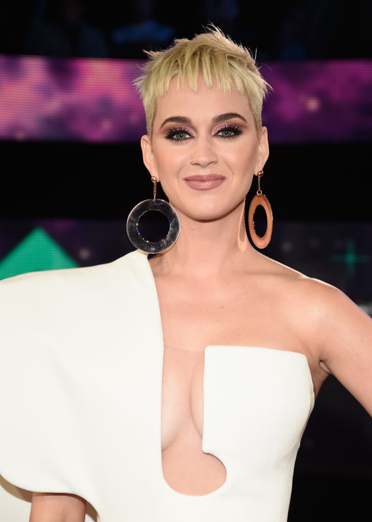 Katy Perry Hair and Makeup at the 2017 MTV VMAs