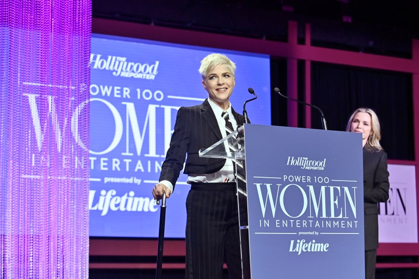 LOS ANGELES, CALIFORNIA - DECEMBER 08: Honoree Selma Blair accepts the Equity in Entertainment Award onstage during The Hollywood Reporter 2021 Power 100 Women in Entertainment, presented by Lifetime at Fairmont Century Plaza on December 08, 2021 in Los A