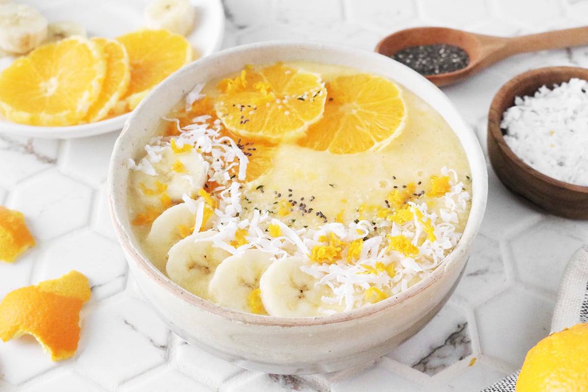 Orange creamsicle smoothie bowl