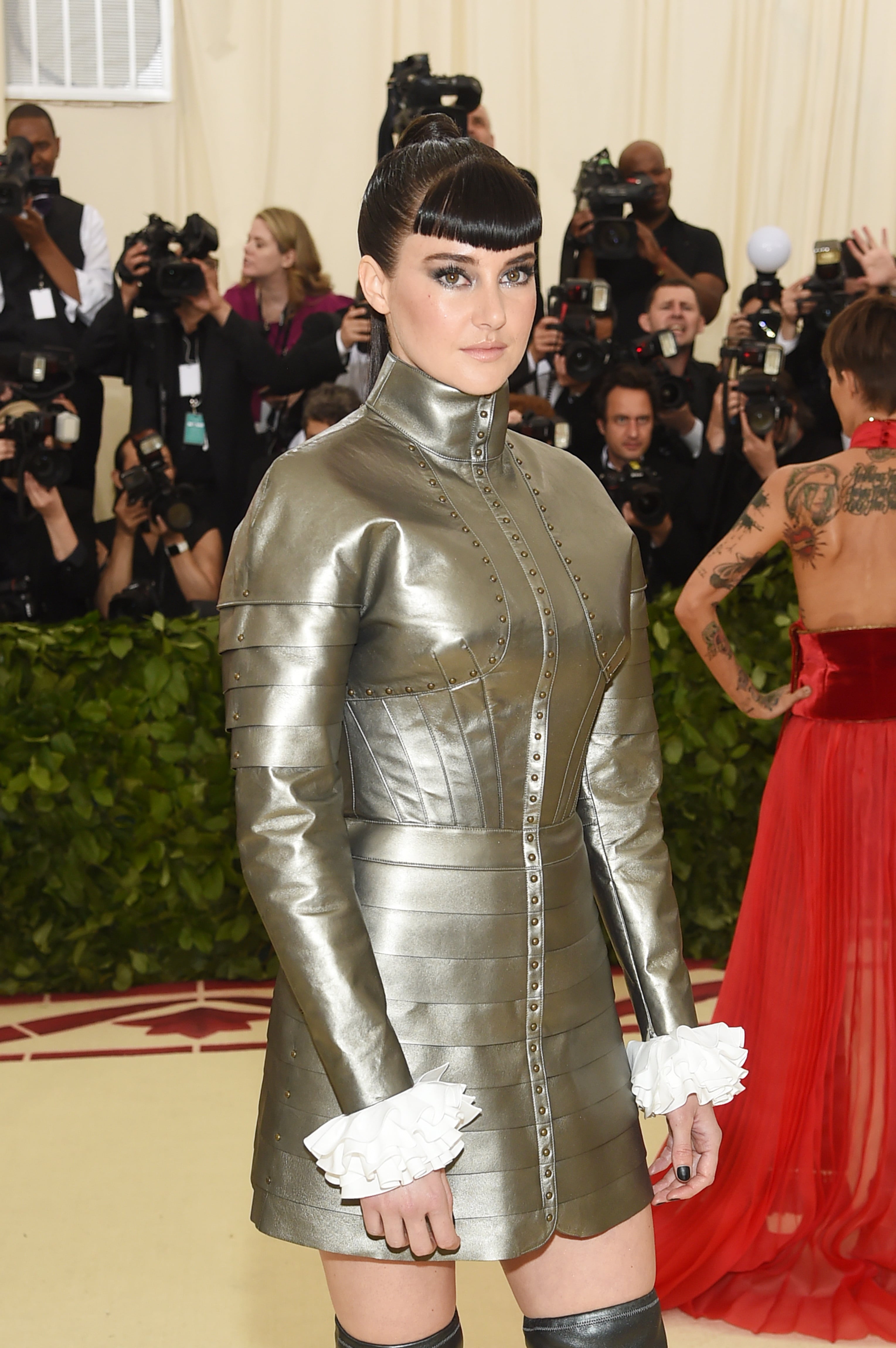 Shailene woodley met gala dress hot sale