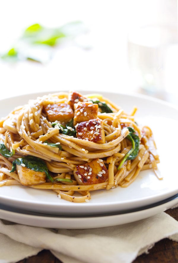 Black Pepper Stir-Fried Noodles With Spinach and Tofu