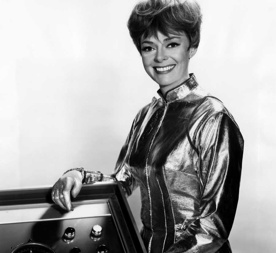 June Lockhart As Dr Maureen Robinson Original Lost In Space Cast