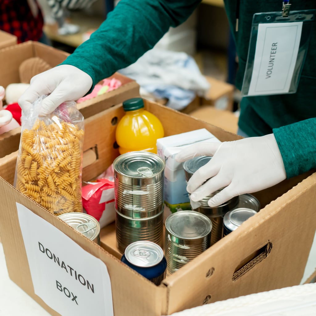 Ways to Volunteer This Thanksgiving and Help Your Community