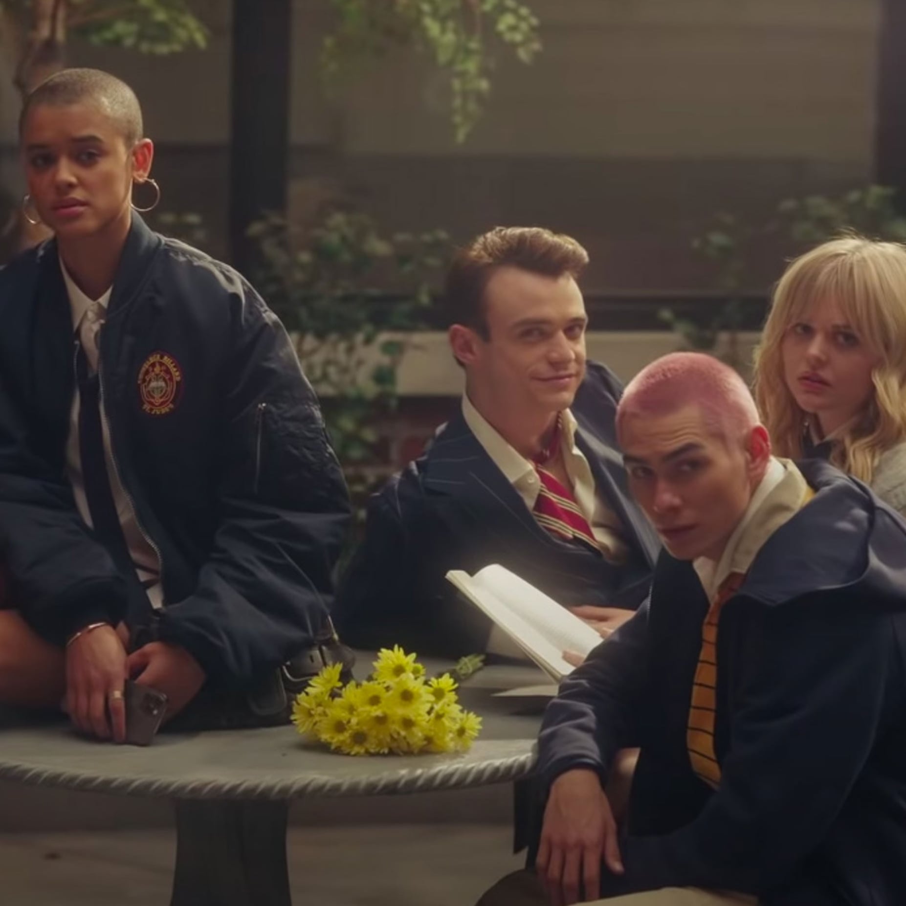 Gossip Girl Breaking Down The Trailer For The Reboot Popsugar Entertainment