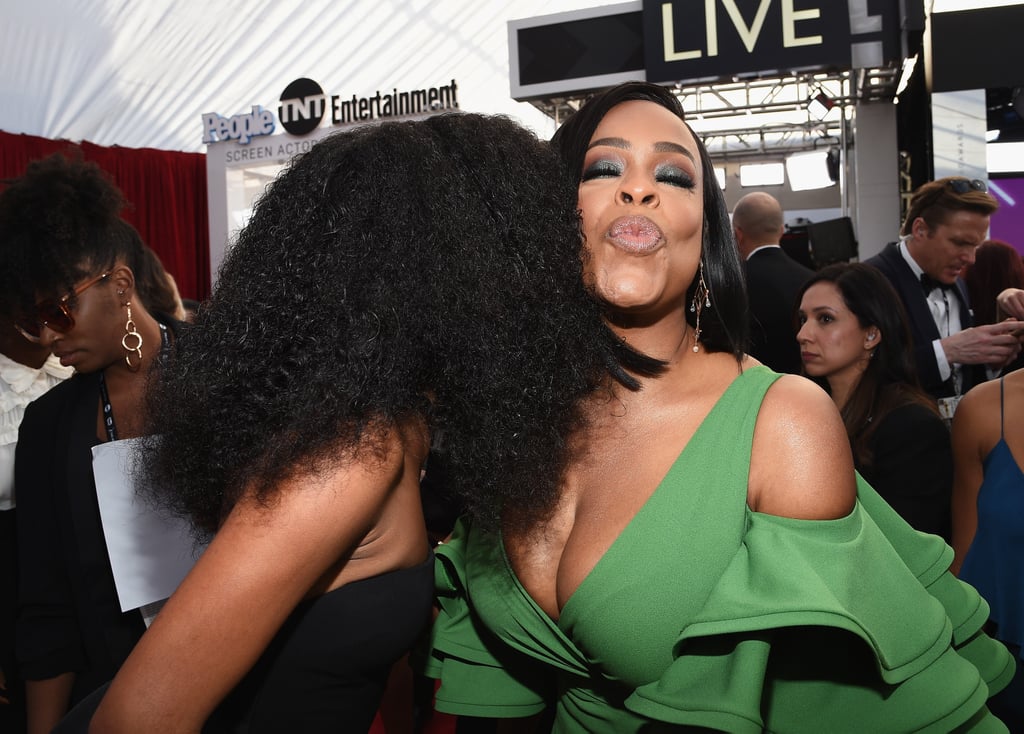 Pictured: Yara Shahidi and Niecy Nash