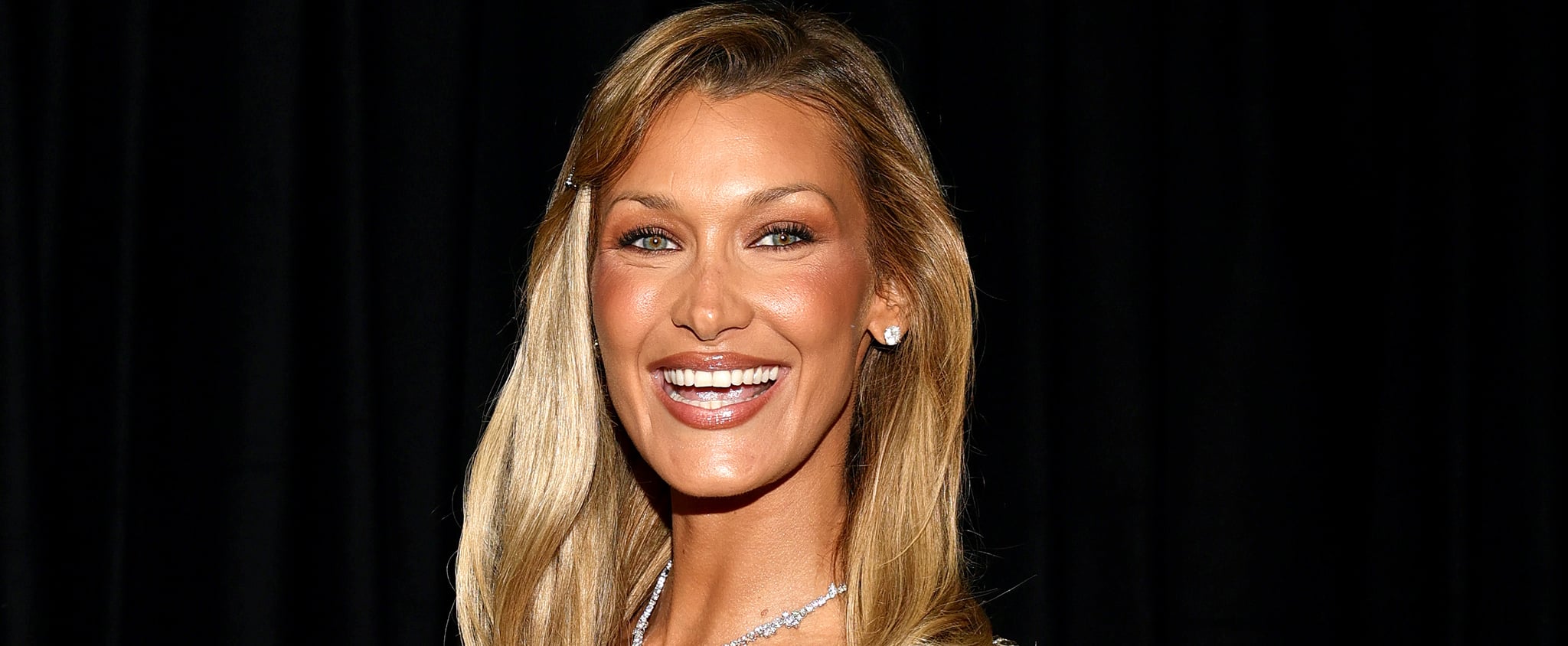Bella Hadid’s Honey Blond Hair Color Is Trending For Fall