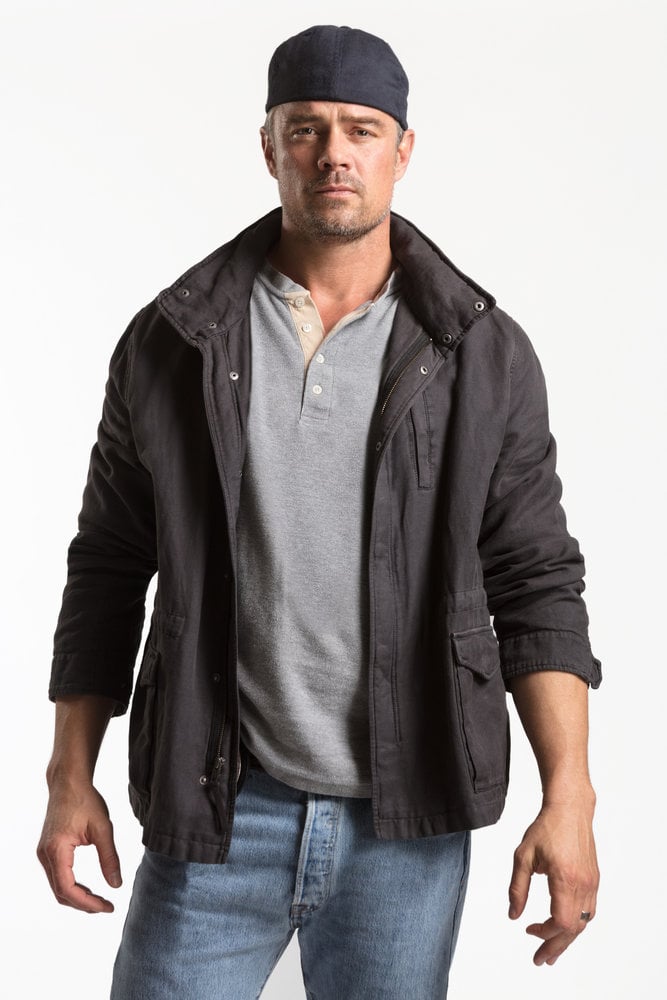 Josh Duhamel as Detective Greg Kading