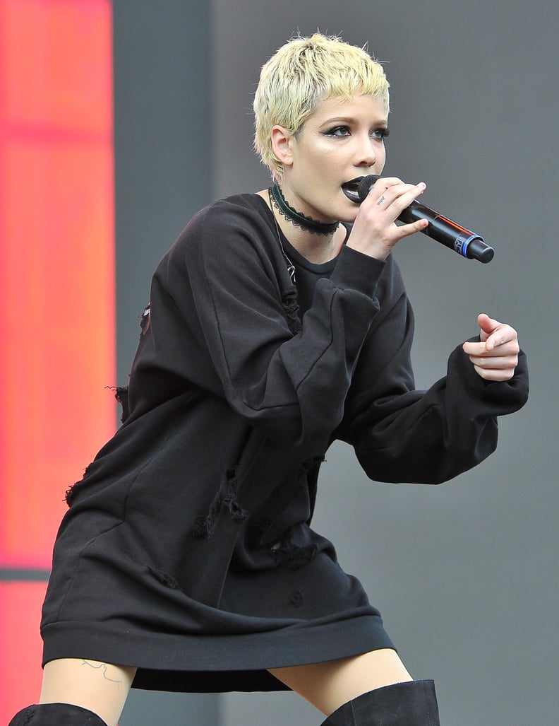 Halsey's Bleached Blond Hair and Dark Eye Makeup in 2016