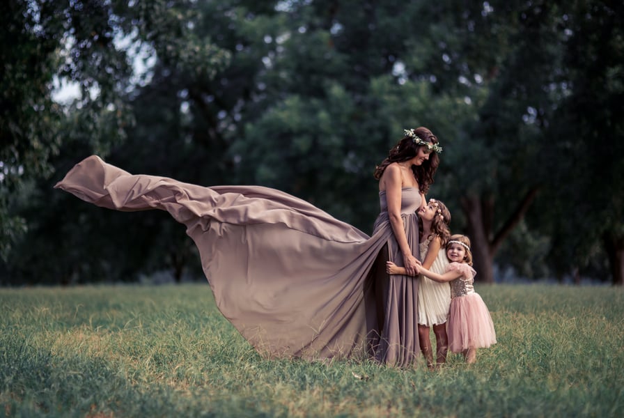 Pretty Maternity Photo Ideas