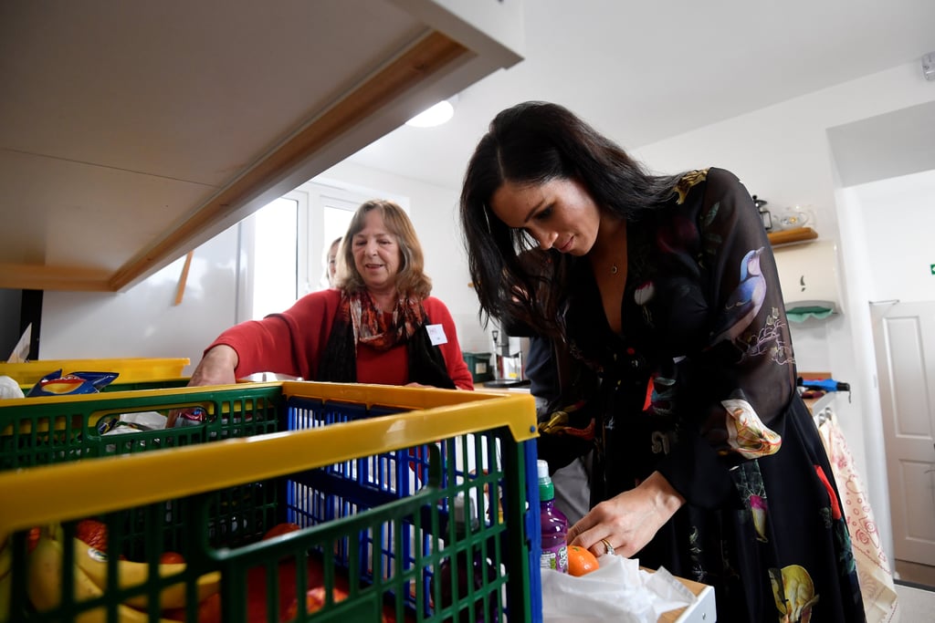 Meghan Markle Writes Messages on Bananas For One25 Charity