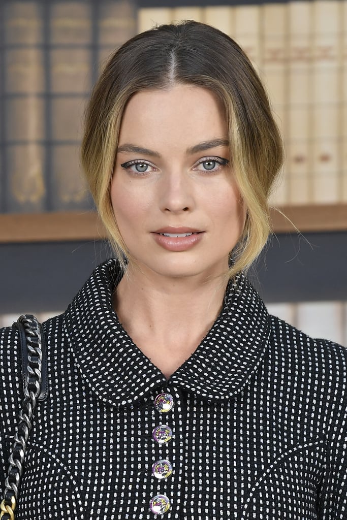 Margot Robbie's Negative Space Eyeliner at the Chanel Show