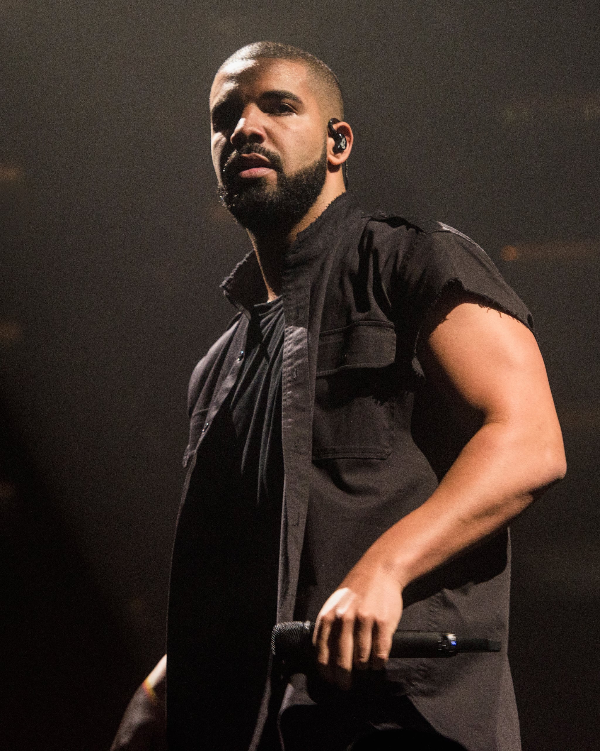 Celebrity & Entertainment, Over 100 Pictures of Drake Looking Like the  Fine, Fine Man He Is