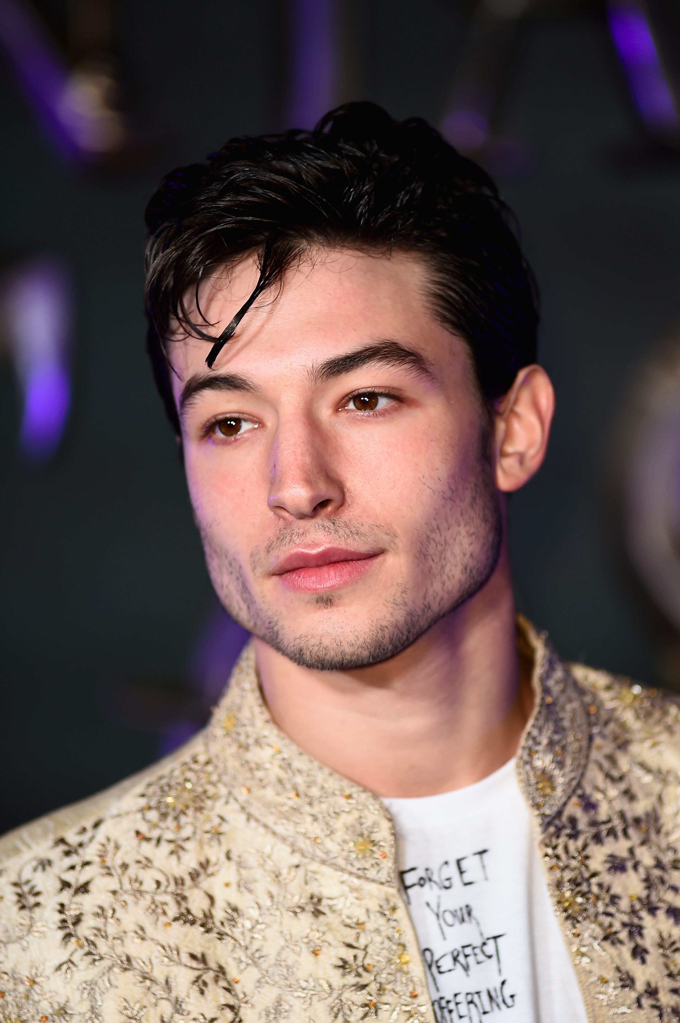 Hot Pictures of Ezra Miller | PS Celebrity