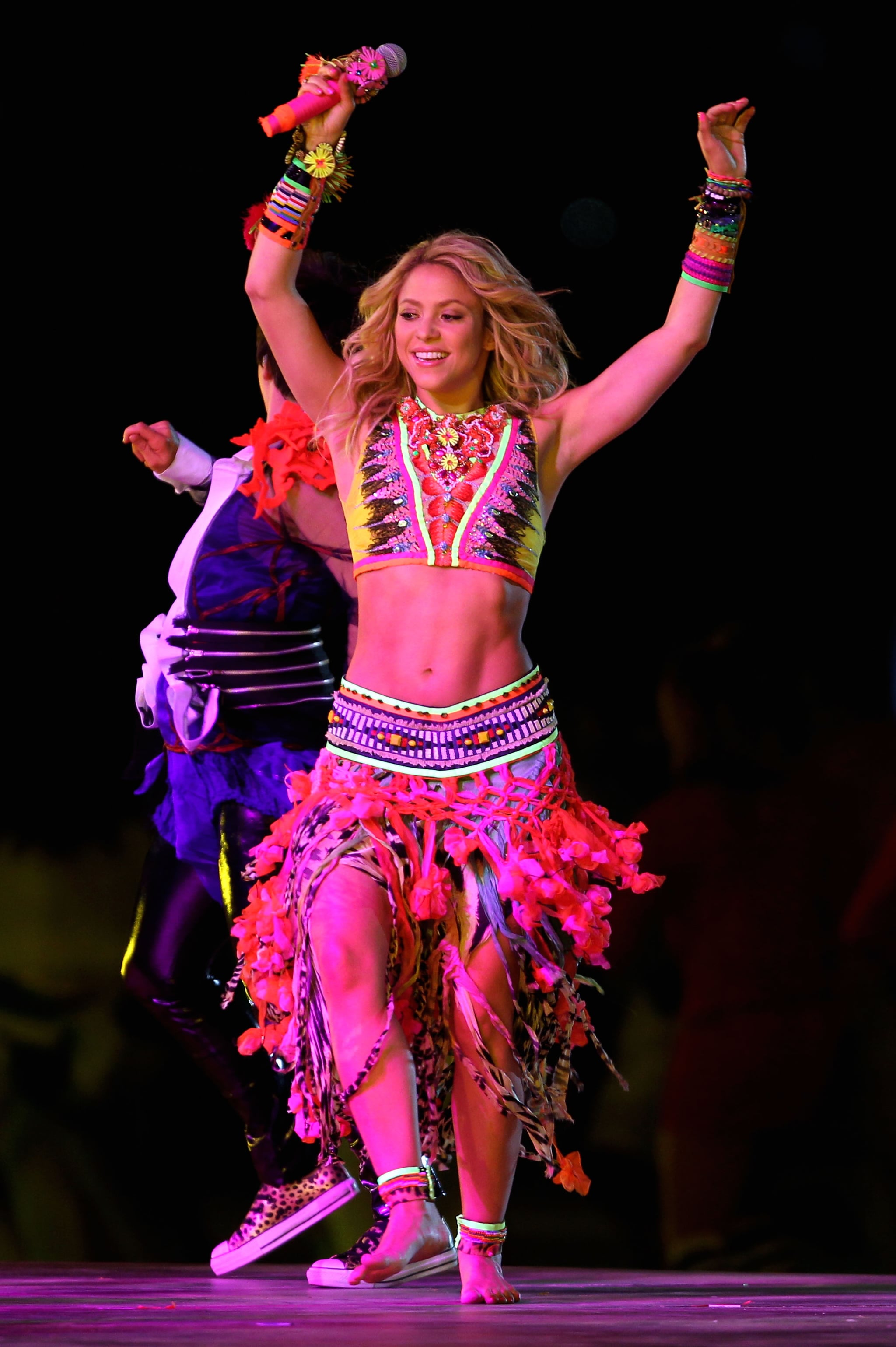Shakira Abs Pictures Popsugar Latina 47 photos of shakira's abs that are quite honestly upsetting. shakira abs pictures popsugar latina