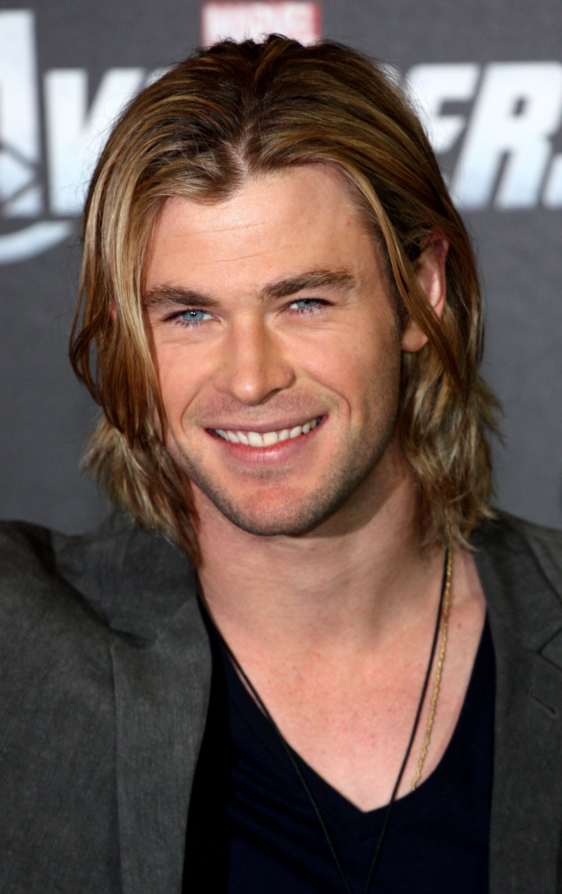 Men celebs with long hair