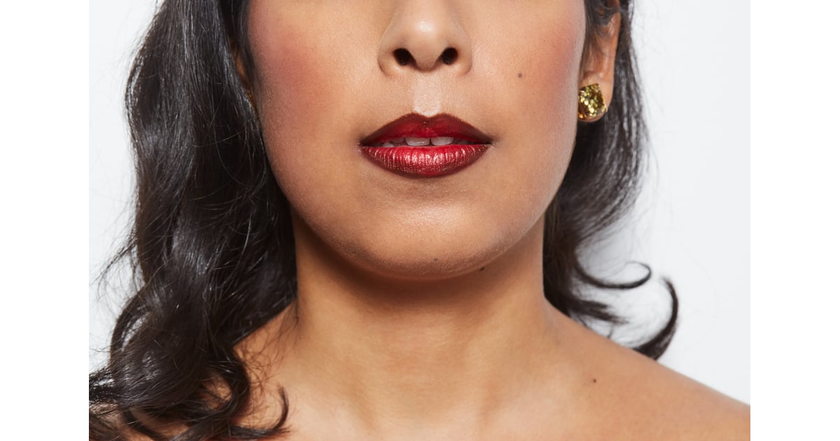 The trick behind Selena's perfectly drawn pouty lips is a bit of | Selena Quintanilla Makeup