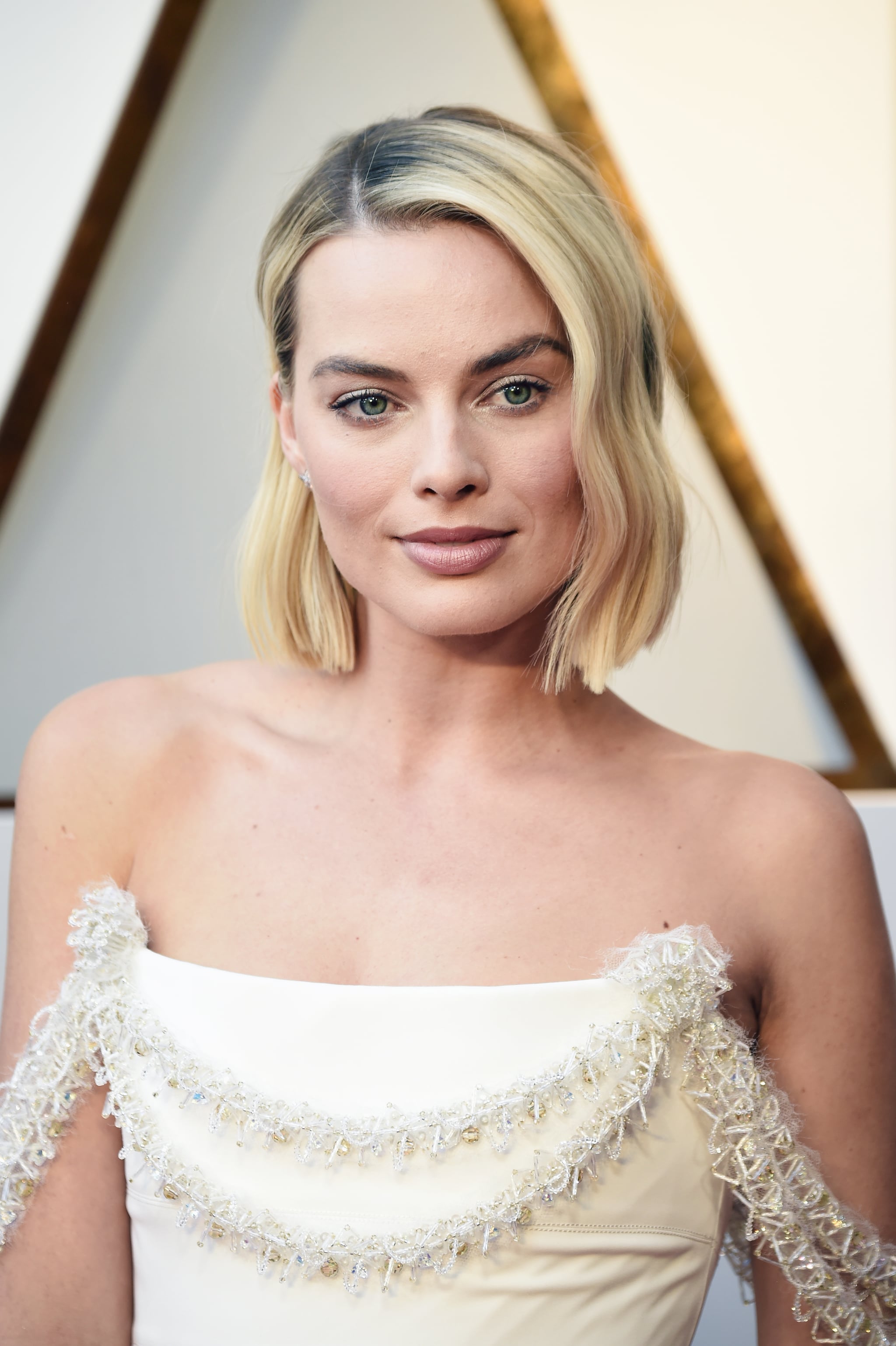 Margot Robbie White Chanel Dress at Oscars 2018