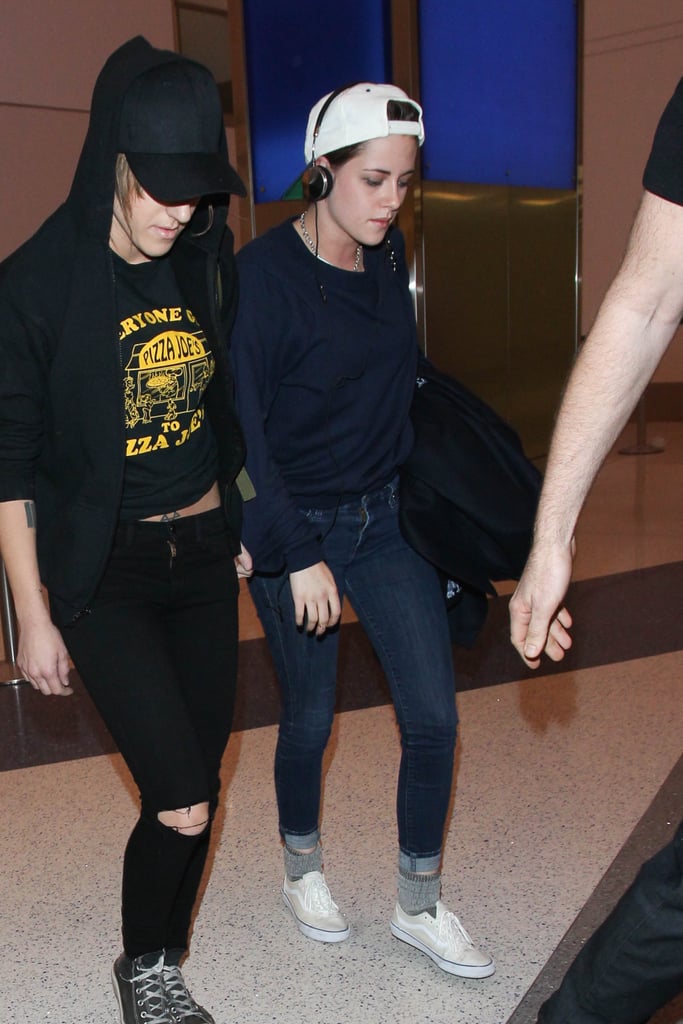 Kristen Stewart and Alicia Cargile at LAX 2015 | Pictures