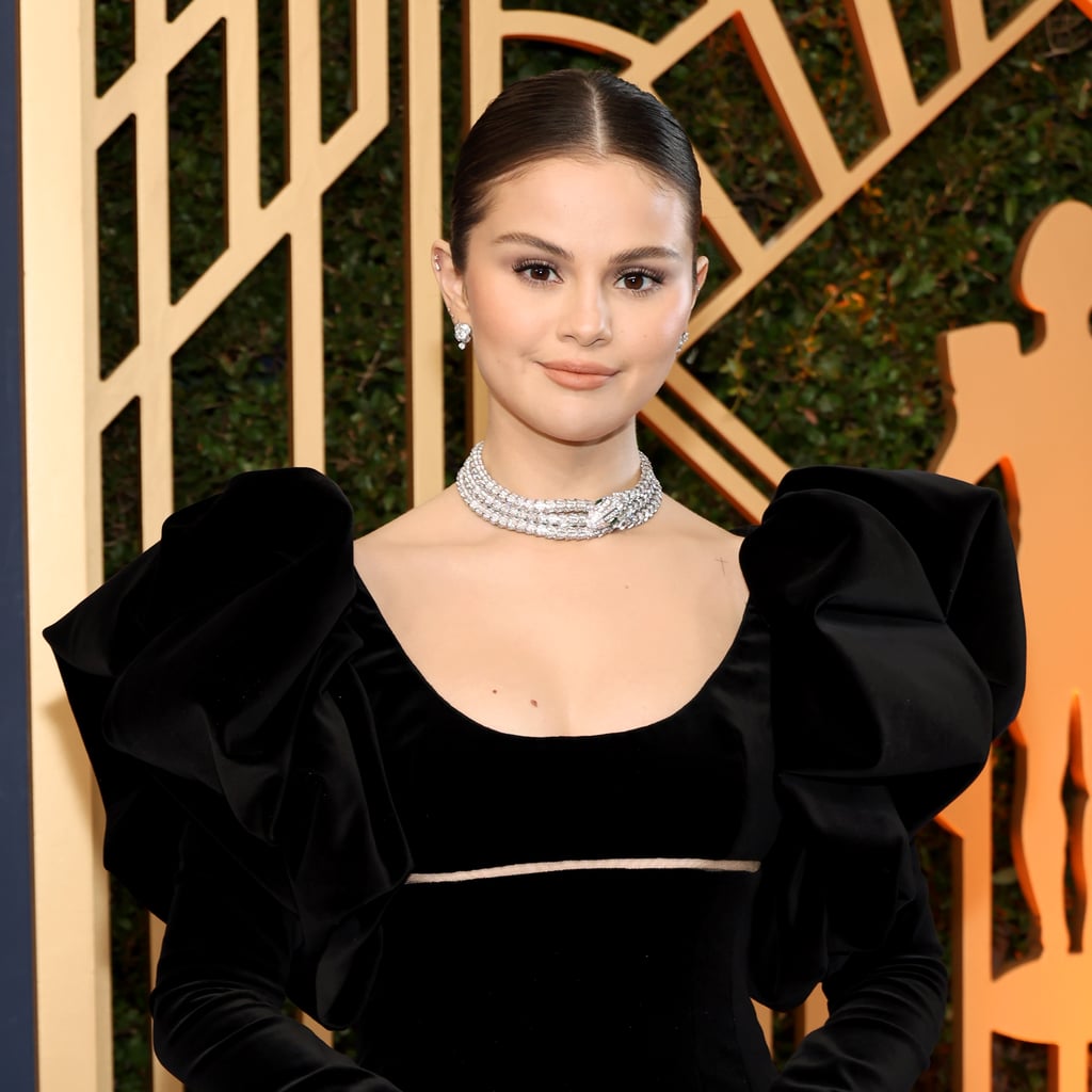 Selena Gomez's Green Manicure Matches Jewelry at SAG Awards