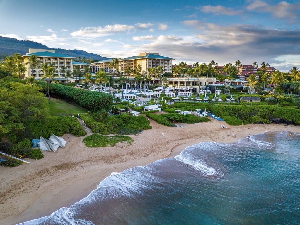 Pictures of the Four Seasons Resort Maui in Real Life