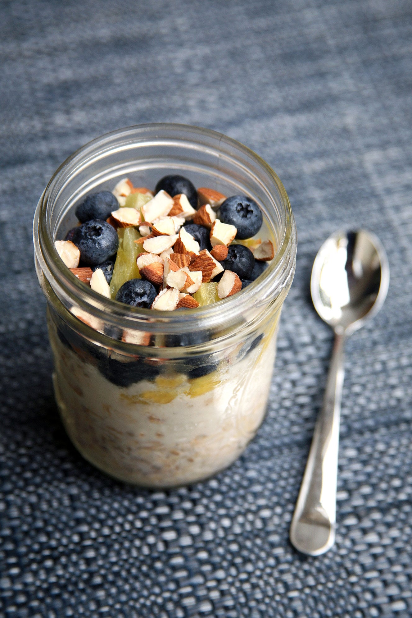 Low Calorie Over Night Oat Recipes Under 200 Caloriea - Avocado Overnight Oats Recipe Oatmeal ...