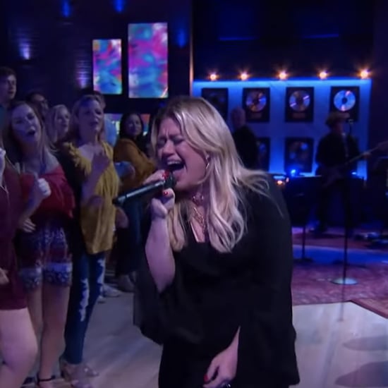 Kelly Clarkson Covers "Uptown Funk" by Bruno Mars Video