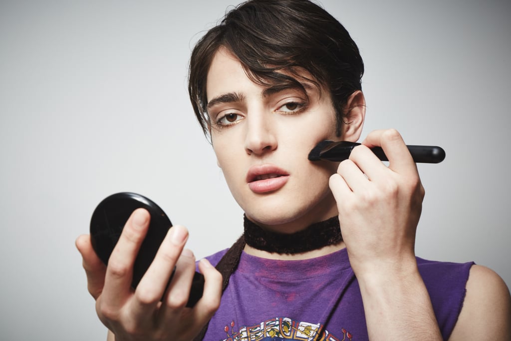 When you have bone structure like Harry's, you don't need to contour or highlight too much! Not sure how to do it yourself? Brush up on your sculpting skills here.