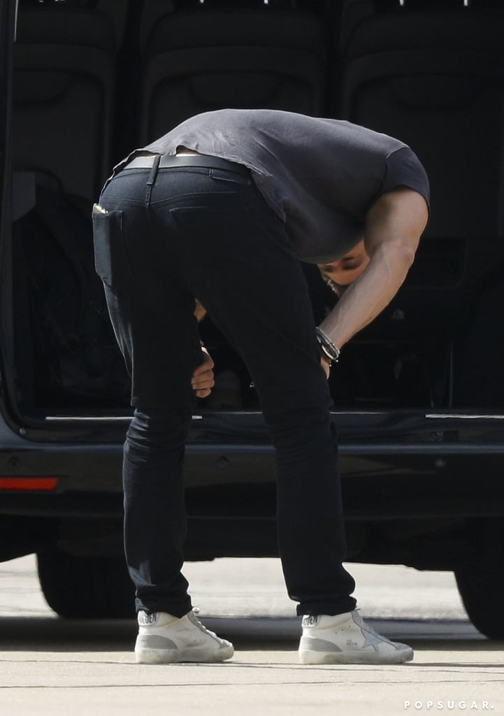 Chris Hemsworth Stretching Before a Flight Sept. 2016