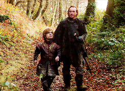 Bronn will finally get a castle.