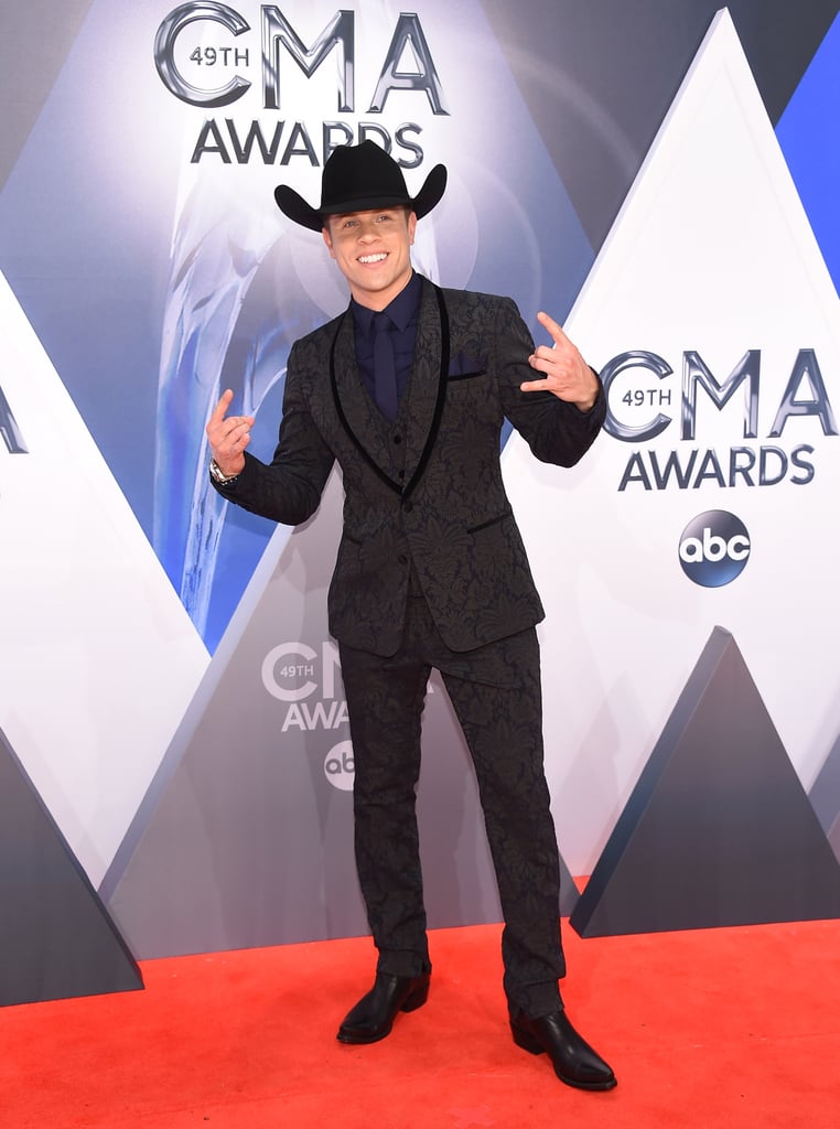 Sexy Dustin Lynch Pictures